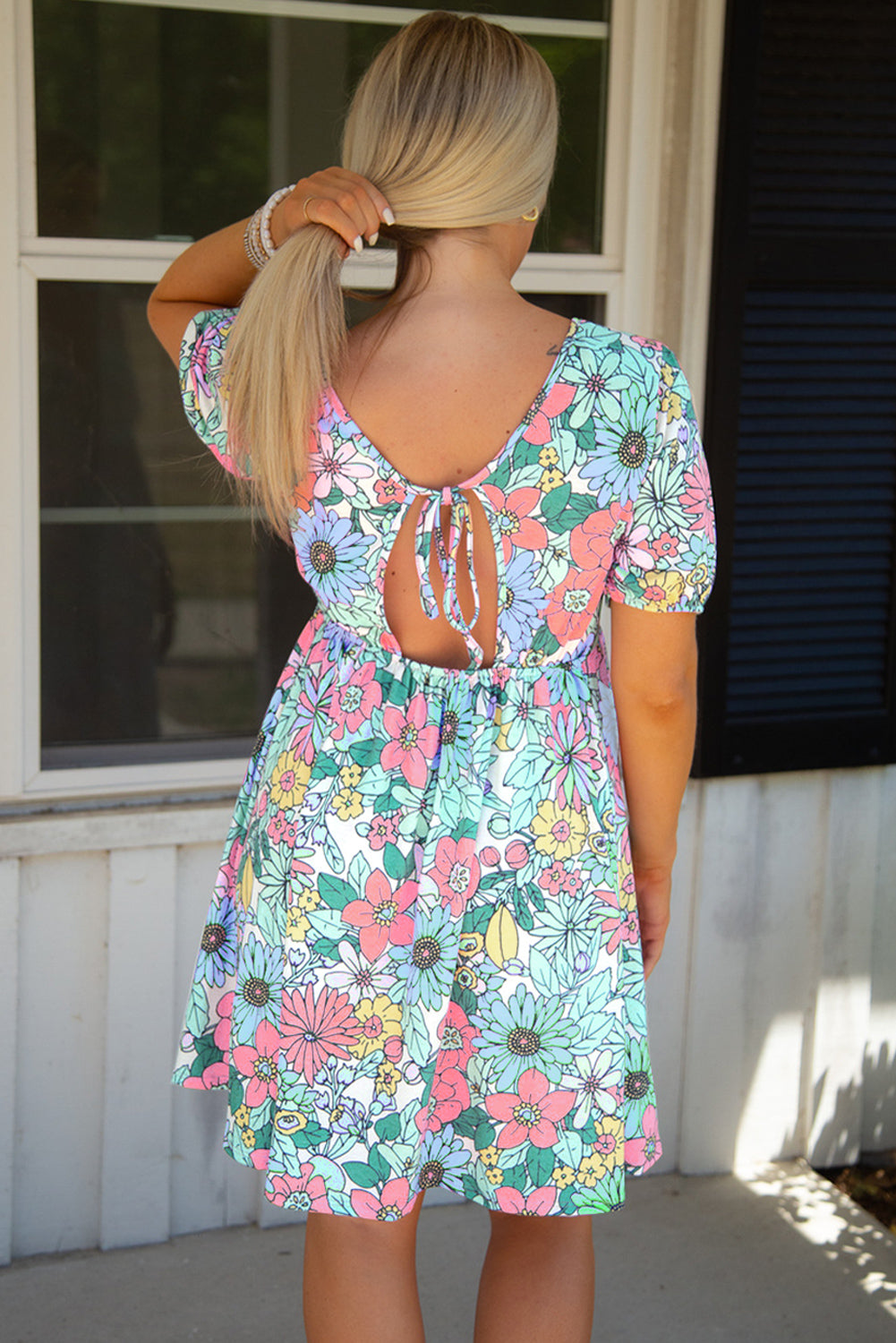 Fiery Red Round Neck Sleeveless Floral Mini Dress
