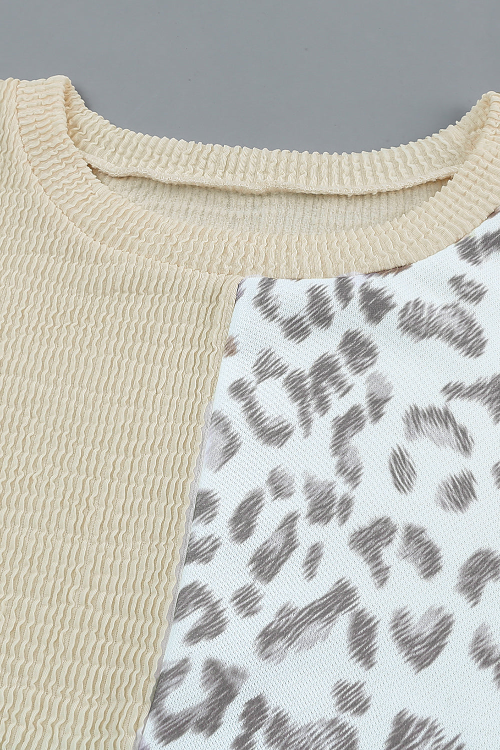 Khaki Ribbed Color Block Leopard Splicing Plus Size Top