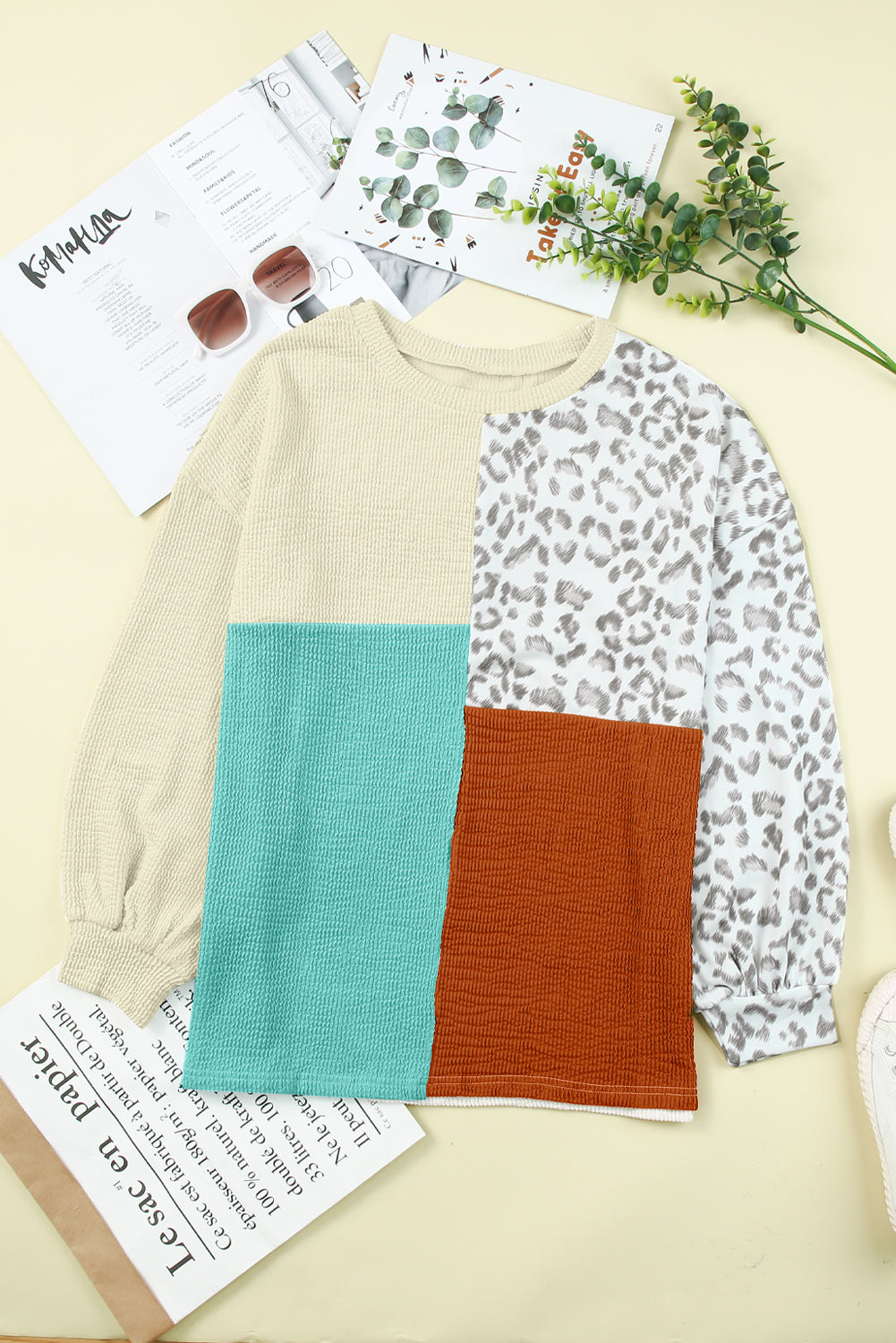 Khaki Ribbed Color Block Leopard Splicing Plus Size Top